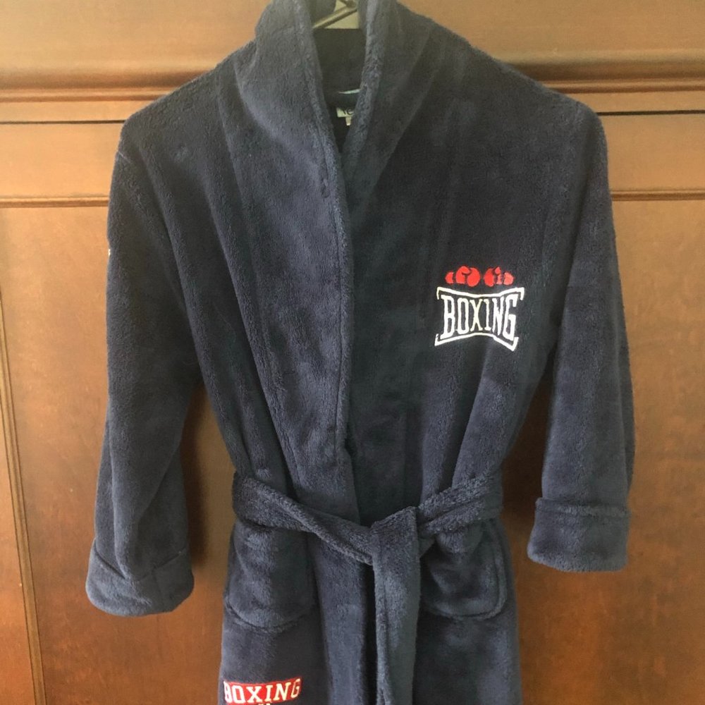 Boys Robe Size (7-8)